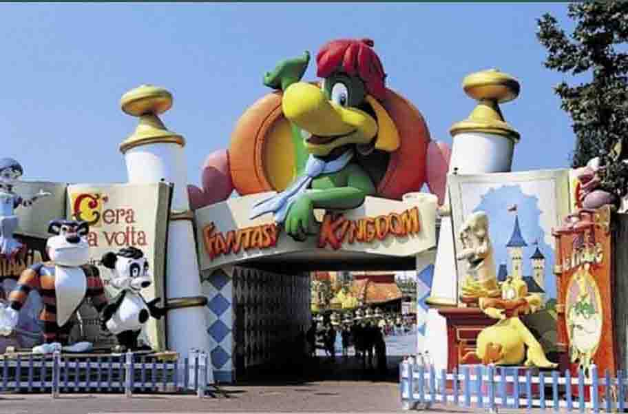 江蘇徐州遊樂(yuè)園--臨沂大(dà)千雕塑公司