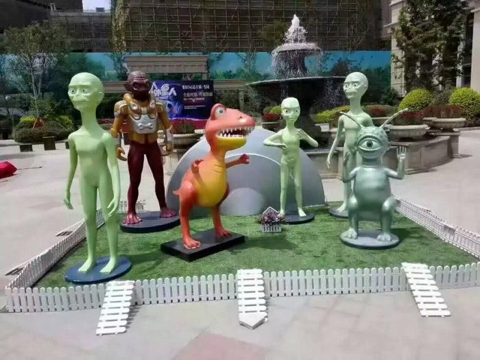 卡通(tōng)動漫雕塑：外(wài)星人(rén)系列