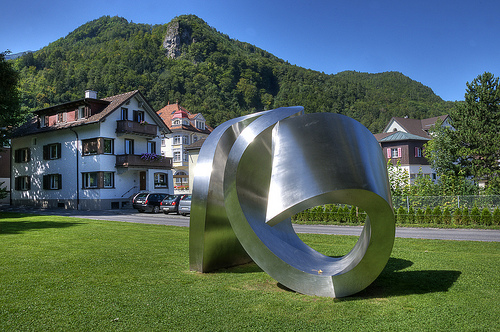 不(bù)鏽鋼雕塑